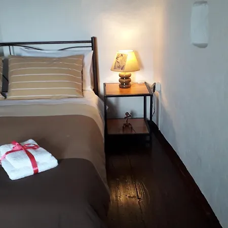 πέτρινο σπίτι-stone House Kostas בית נופש *