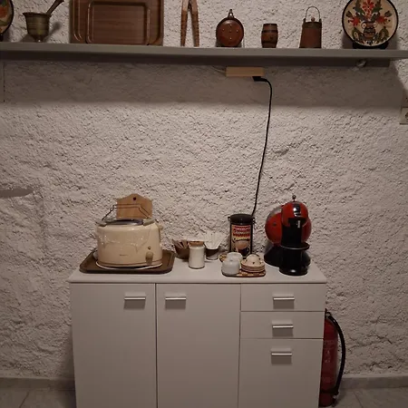 Feriehus πέτρινο σπίτι-stone House Kostas Koíta