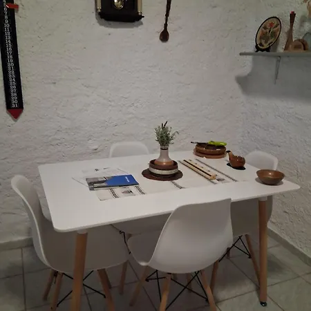 πέτρινο σπίτι-stone House Kostas *