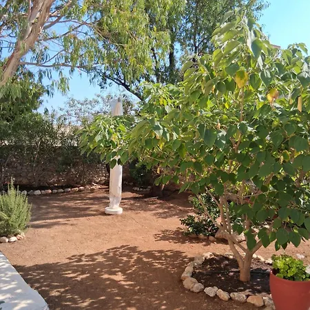 πέτρινο σπίτι-stone House