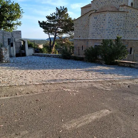 πέτρινο σπίτι-stone House Kostas *