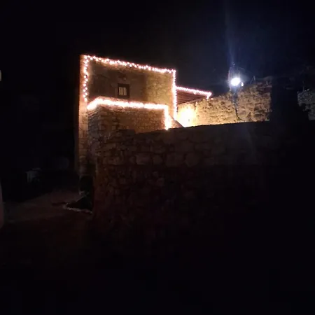 πέτρινο σπίτι-stone House Kostas *