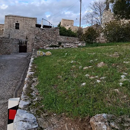 πέτρινο σπίτι-stone House Kostas