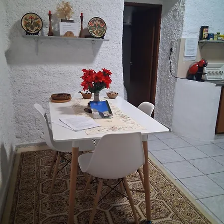 Casa vacanze πέτρινο σπίτι-stone House Kostas *
