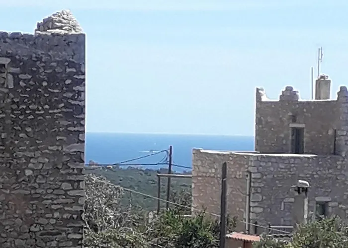 Hébergement de vacances πέτρινο σπίτι-stone House Kostas *