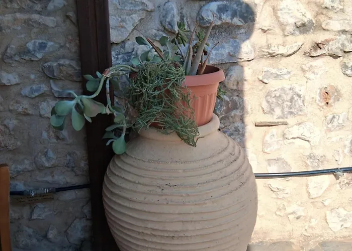 πέτρινο σπίτι-stone House Kostas *