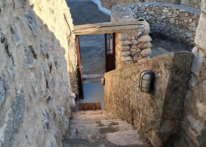Casa vacanze πέτρινο σπίτι-stone House Kostas