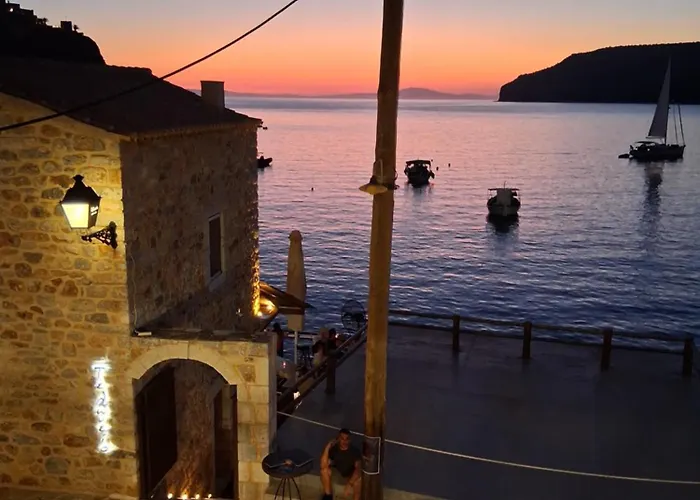 Casa vacanze πέτρινο σπίτι-stone House Kostas Koíta