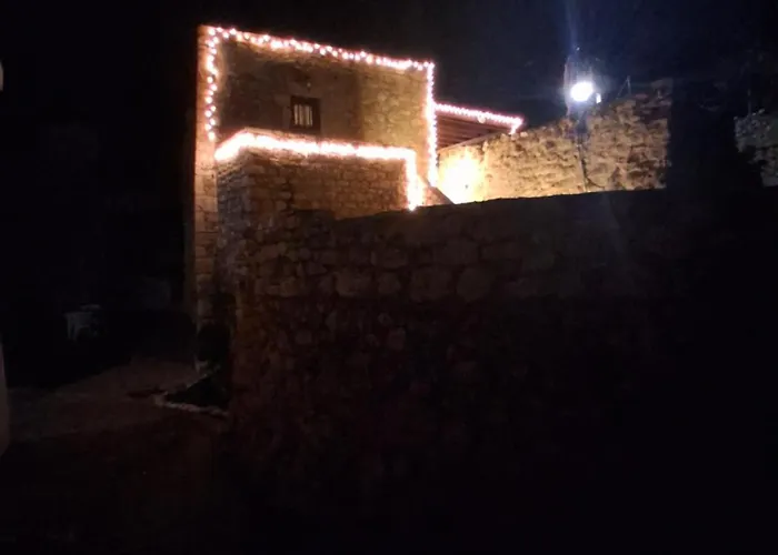 πέτρινο σπίτι-stone House Kostas *