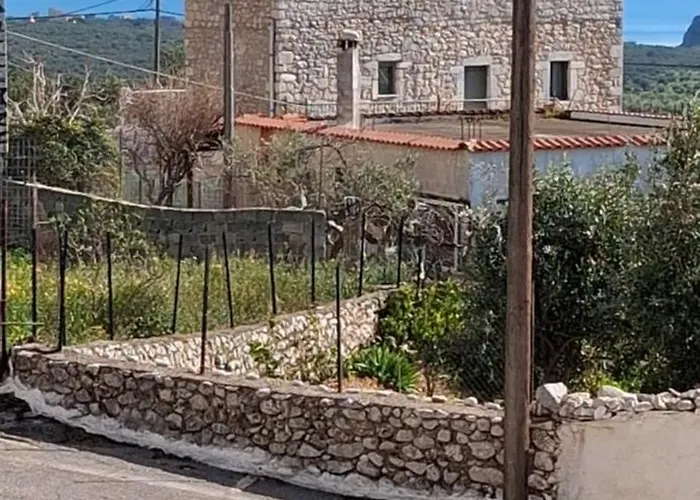 πέτρινο σπίτι-stone House Kostas *