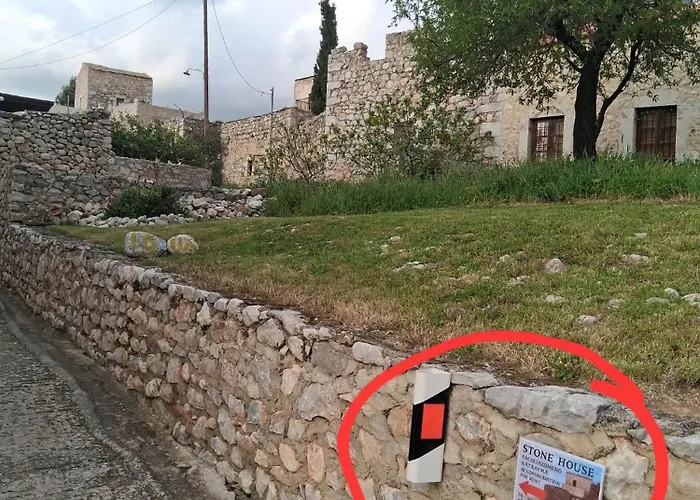 Hébergement de vacances πέτρινο σπίτι-stone House Kostas